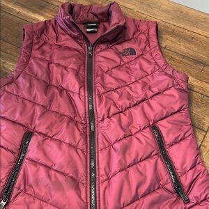 Women's Quilted Vest - burgundy size medium